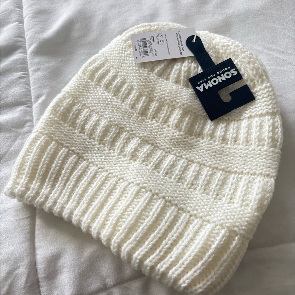 Sonoma White Knit Beanie